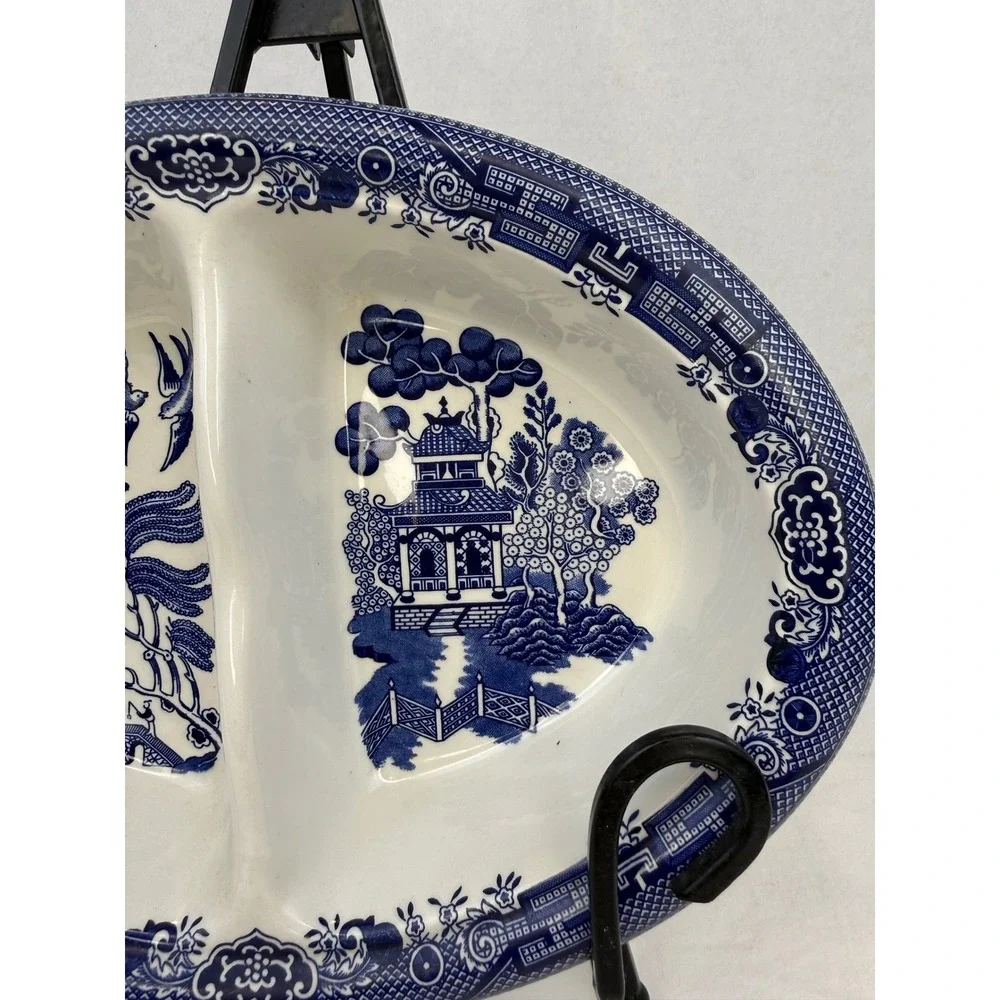 Vintage‎ Churchill Blue Willow Divided Oval Vegetable Bowl Staffordshire England